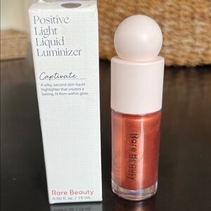Rare Beauty Liquid Luminizer in Captivate